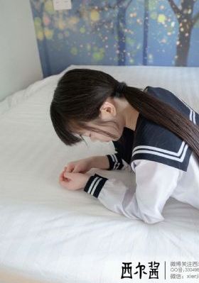 在黑暗中我们堕落